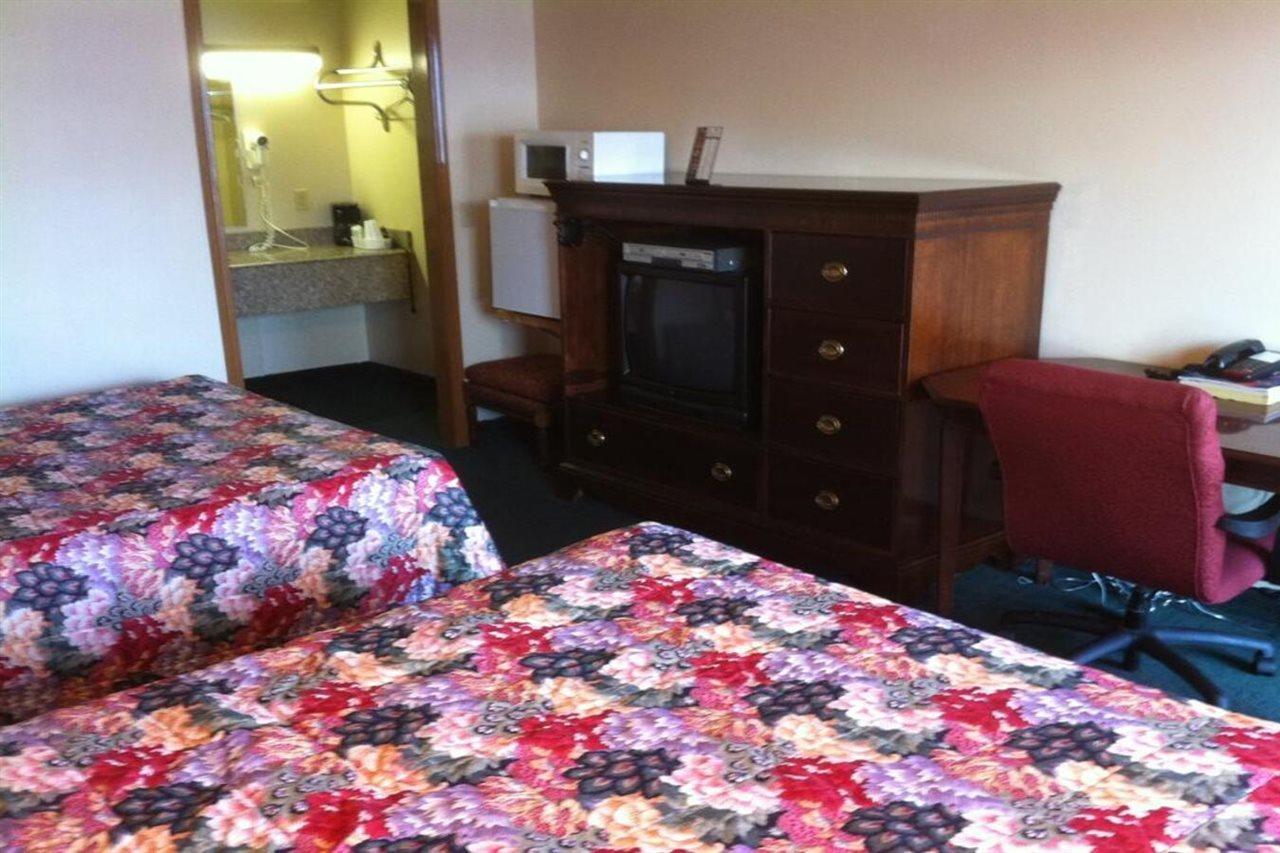 Northgate Inn Саґіно Екстер'єр фото